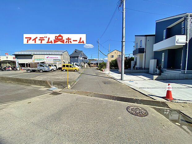 【●○●○前面道路○●○●】　　　平日の案内も可能です♪
　お気軽にお問い合わせください！