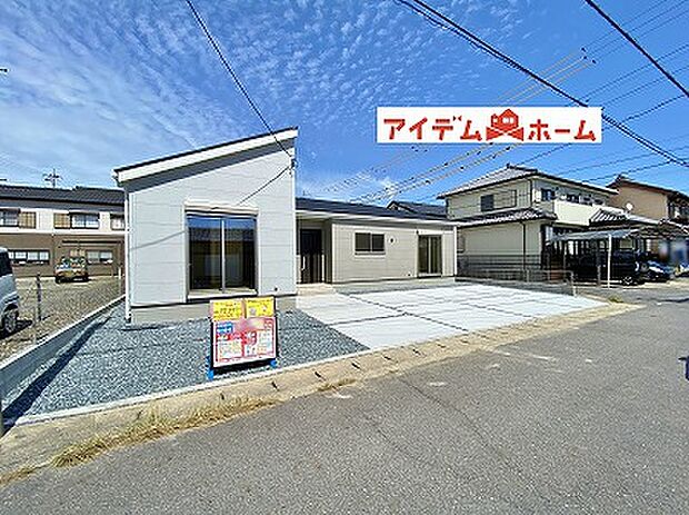 【●○●○1号棟外観写真○●○● 　　　】平日の案内も可能です♪