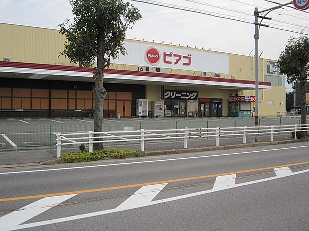 ピアゴ東刈谷店(約600m)