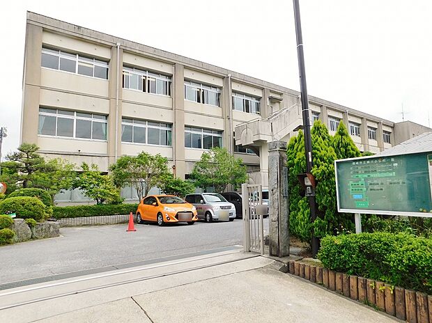 岡崎市立細川小学校(約400m)