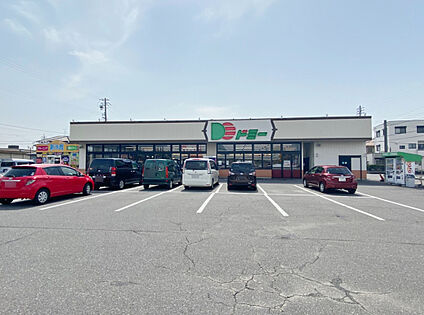 ドミー 鶴城店 2230ｍ