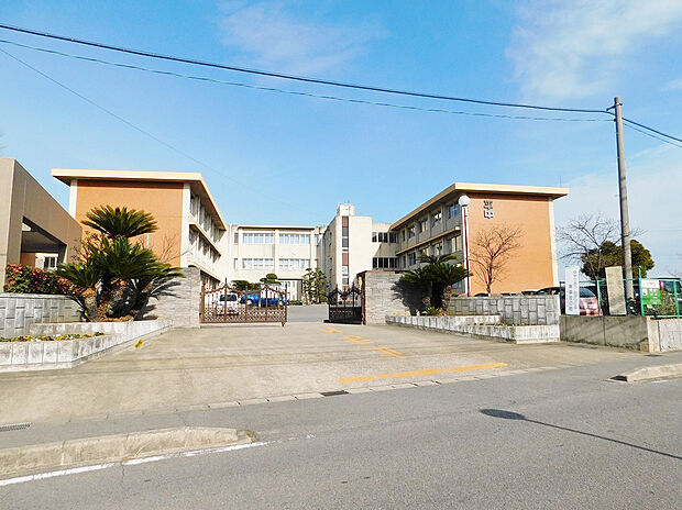 西尾市立平坂中学校(約1,100m)