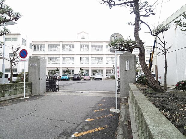 西尾市立 花ノ木小学校(約960m)