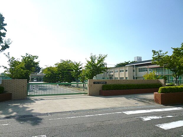 刈谷市立刈谷東中学校（約1,000m）