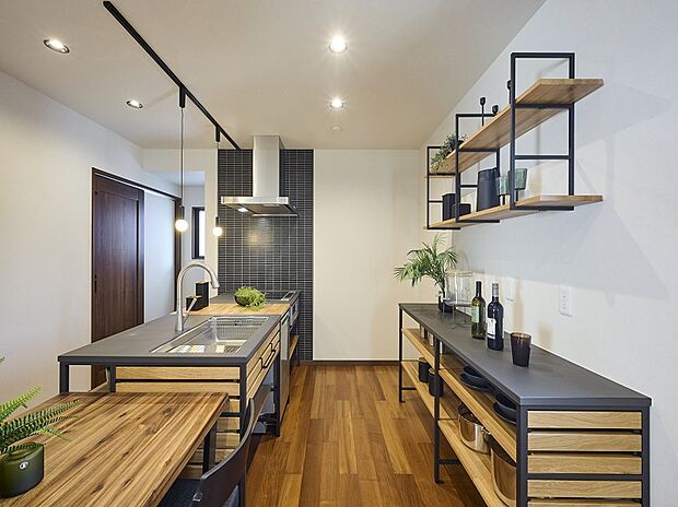 【【キッチン】WOODONE~FRAME KITCHEN~】マットな質感と皮革のようなテクスチャーでキッチン空間のアクセントに。天然の鉱物と合成樹脂の合瀬により、天然鉱物のみでは実現できなかった、耐熱性・清掃性などを実現。