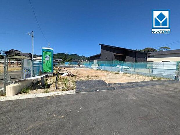 3号棟。久山中学校まで徒歩約19分(約1600m)。最新の設備で気持ちの良い新生活を送りませんか。