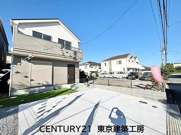◆４LDK＋駐車スペース並列２台分ございます