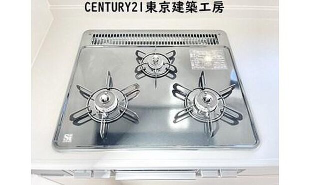 【同形状・同仕様写真(キッチン）】◇3口コンロ搭載で同時調理がしやすく、毎日のお料理もスムーズ！