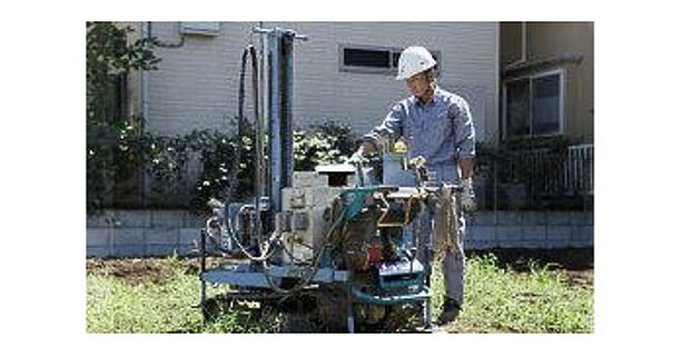 【 【地盤調査】】基礎着工前に地盤調査会社による地盤調査を行っています。調査結果を元に、必要に応じた地盤補強等を実施し、不同沈下しない様対策をとっております。