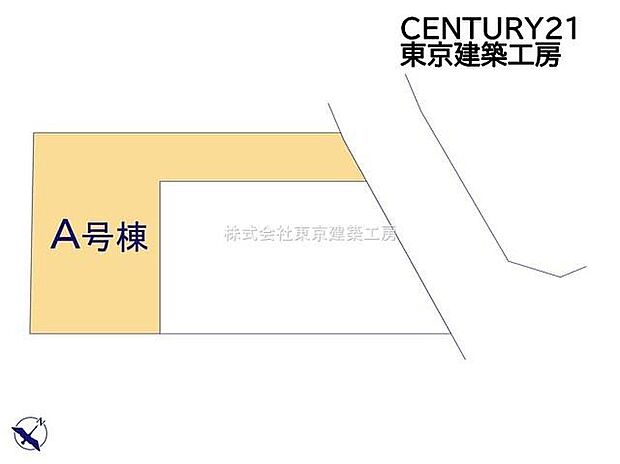 【区画図】北東側道路に接道した敷地。駐車スペース2台分を確保し、長期優良住宅認定通知書取得済みの住まいで快適な暮らしを支えます