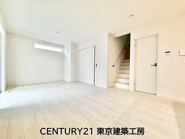 【【同施工会社の施工イメージになります】】【同仕様】◇２面採光を確保した明るい室内は、風通しも良く、大変居心地の良い空間となっております。爽やかな風を感じて起きる朝は、快適生活の始まりに！
