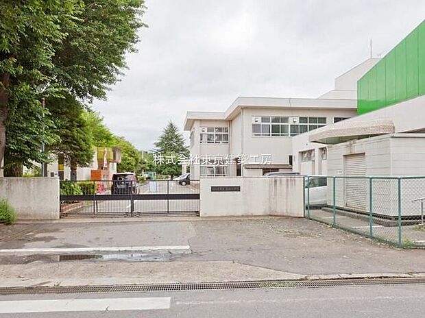 四街道市立大日小学校(約922m)