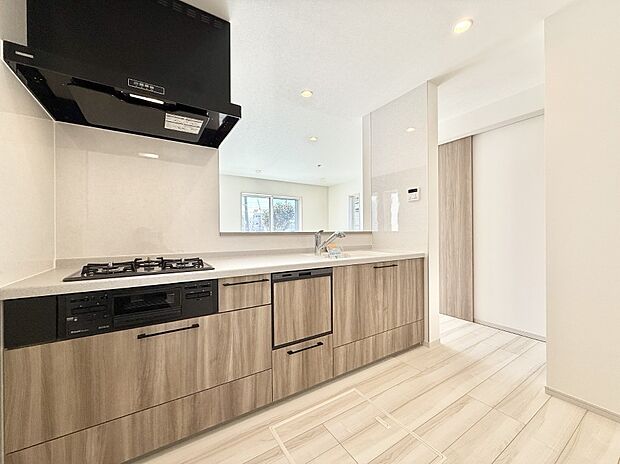 ■家族の絆を深める、温もりのあるキッチン