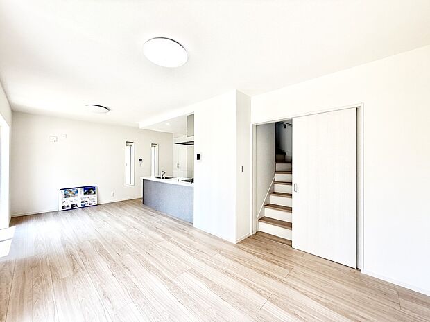 ■くつろぎと笑顔が集まる、心温まるリビング