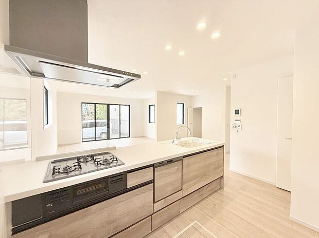 ■美味しい時間が生まれる、笑顔あふれるキッチン