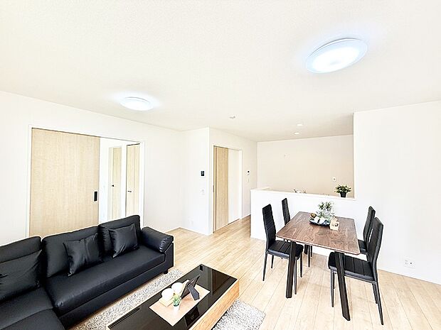 ■日常をちょっと特別にする、憩いの空間　※家具はCGです