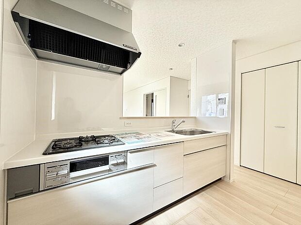 ■家族の絆を深める、温もりのあるキッチン