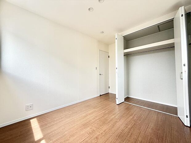 【寝室】■快適な環境で、日常の疲れを癒せる空間