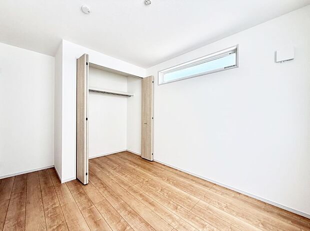 【洋室】■自分だけのスペース どんなお部屋にするかとっても楽しみですね