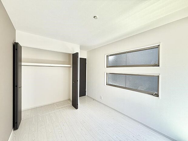 【子供部屋】■仕事や勉強のスペースに使うことで、集中しやすく静かな環境が整います