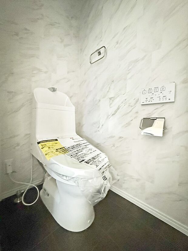 【トイレ】■使いやすさと清潔感にこだわった空間