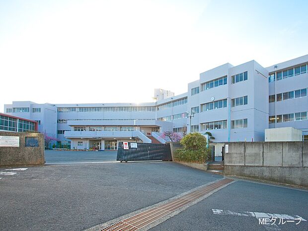 伊勢原市立竹園小学校(約880m・徒歩11分)