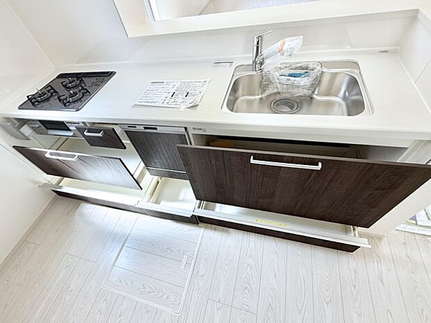 【キッチン】■美味しい時間が生まれる、笑顔あふれるキッチン