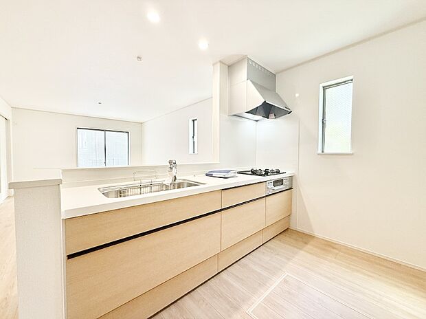 【ダイニングキッチン】■キレイに片付く、使いやすいキッチン