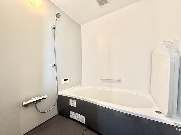 【浴室】■リラックスできる、穏やかな雰囲気です