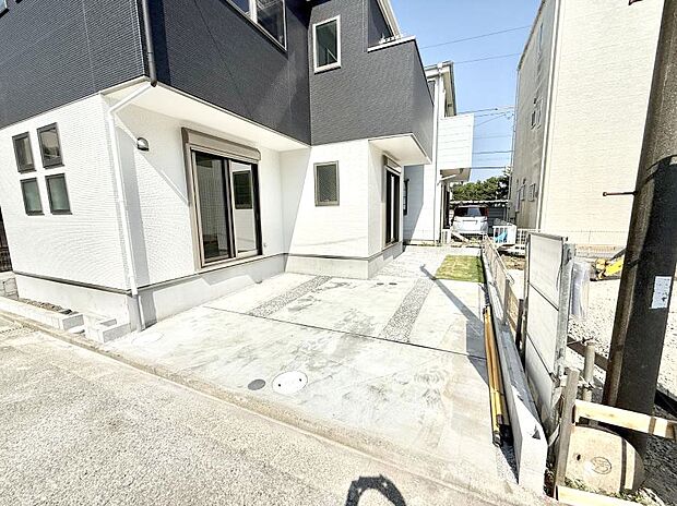 【駐車場】■自宅にある駐車スペースなので安心ですね