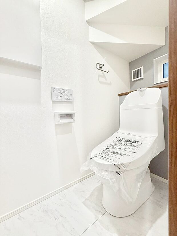 【トイレ】■毎日使う場所だからこそ、清潔感溢れる空間