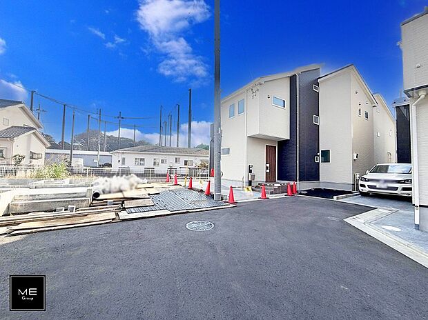 【前面道路含む現地写真】■家族とのお出かけが楽しくなる環境です