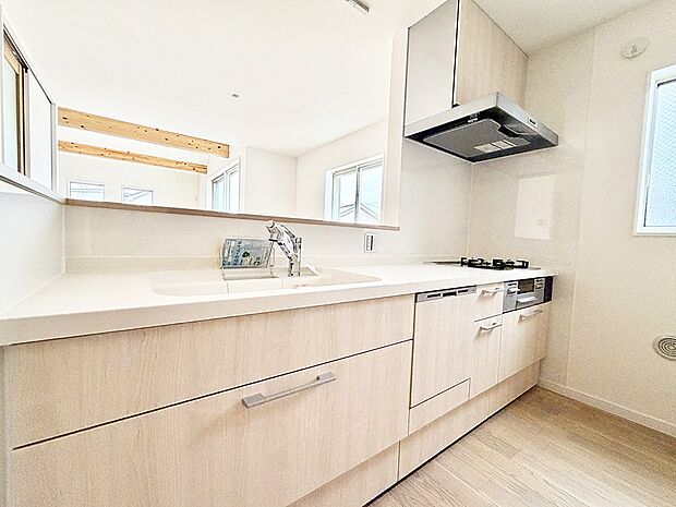 【ダイニングキッチン】■キレイに片付く、使いやすいキッチン