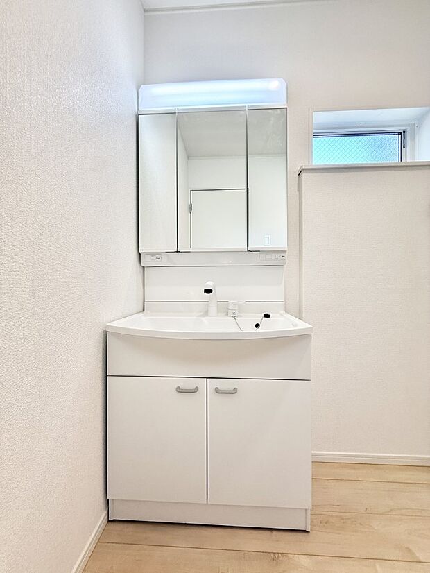 【洗面台・洗面所】■朝の準備がスムーズにできる広さです