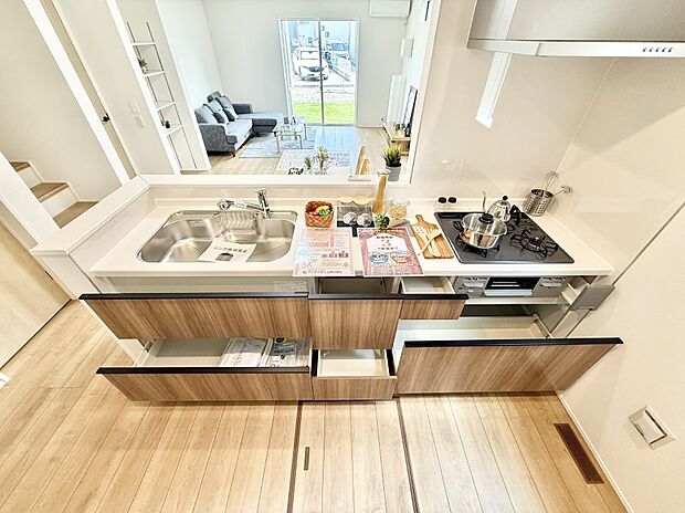 【TVモニター付インターフォン】■画面でしっかり確認でき防犯対策に最適