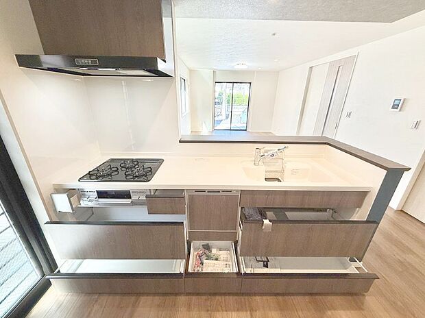 【キッチン】■アイデア広がる、クリエイティブな料理空間