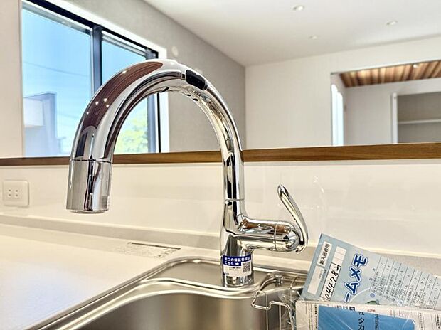 【浄水器】■清潔でおいしい水を手軽に供給してくれます