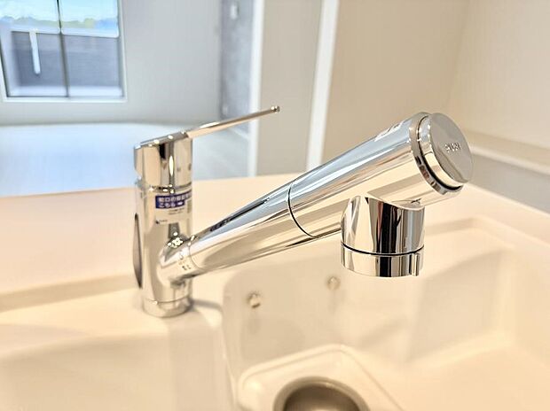 【浄水器】■清潔でおいしい水を手軽に供給してくれます