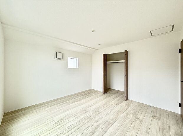 【寝室】■快適な環境で、日常の疲れを癒せる空間