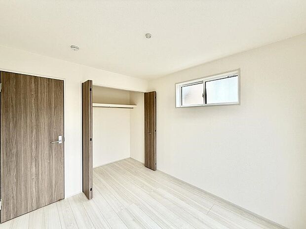 【子供部屋】■仕事や勉強のスペースに使うことで、集中しやすく静かな環境が整います