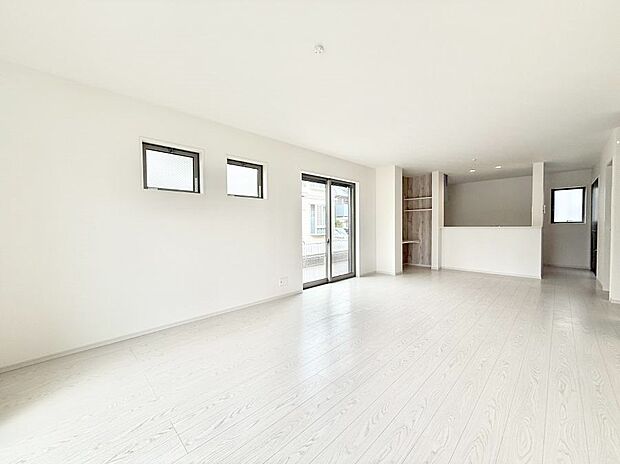 【リビングダイニング】■お気に入りの場所で、のんびりとした時間を