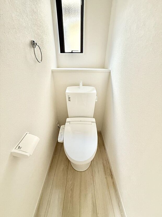 【トイレ】■毎日使う場所だからこそ、清潔感溢れる空間