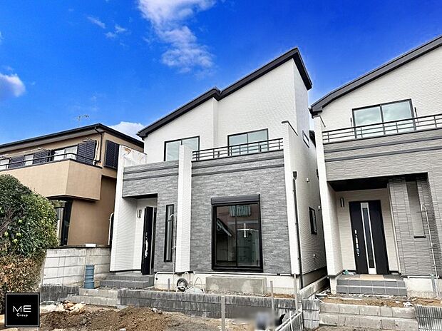 【現地外観写真】■暮らしを彩る充実した設備仕様が備わった住まい