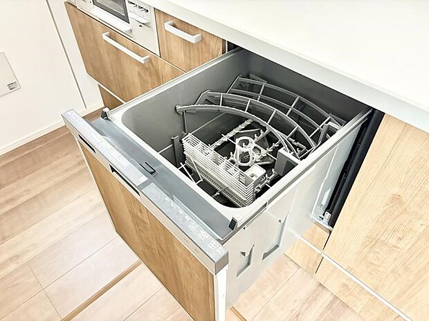 【食洗機】■手間なく洗浄！食器をピカピカに仕上げてくれます