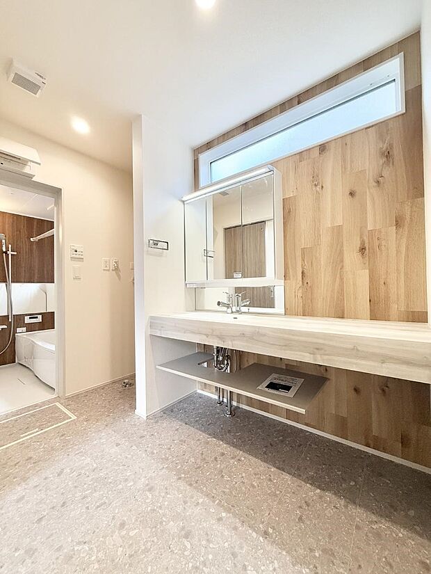 【洗面台・洗面所】■明るい洗面所は毎朝の歯磨きも楽しくできちゃいそうです♪