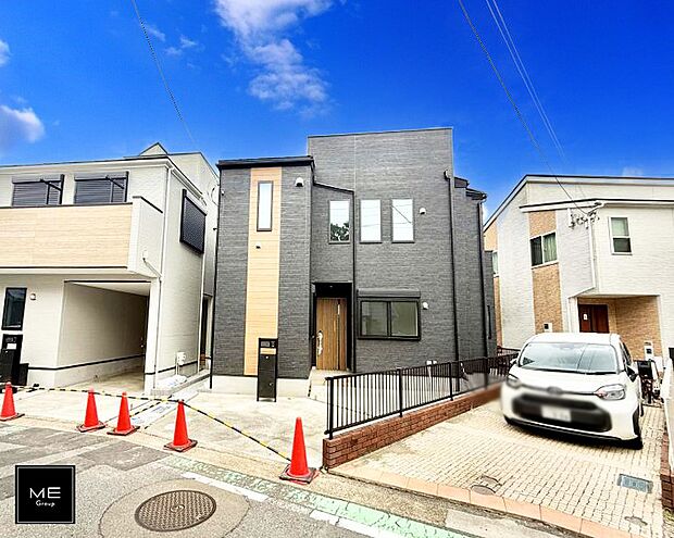 【現地外観写真】■家族みんなが笑顔で過ごせる、安心感のある住まい