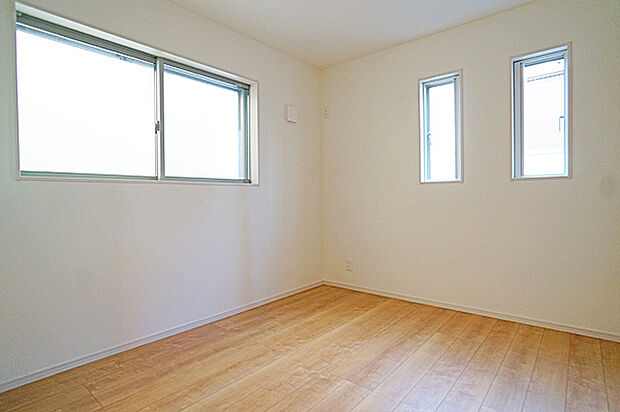 【子供部屋】■家具やレイアウトを自由に配置できるため使い勝手が良く快適に過ごせます