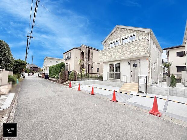 【前面道路含む現地写真】■この道を歩けば、毎日が少し特別になる