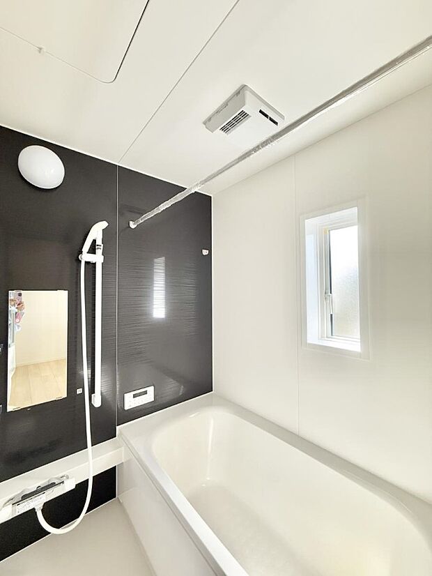 【浴室】■家族みんなが気持ちよく使える設計です