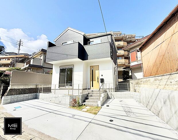 【現地外観写真】■暮らしを豊かにする充実した仕様設備で快適に